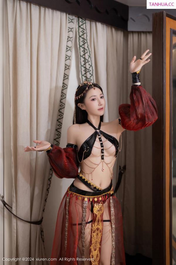 鱼子酱fish  [XiuRen]高清写真图 2024.06.28 No.8778 鱼子酱Fish 舞娘装扮第3张图片